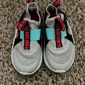 Nike toddler sneaker